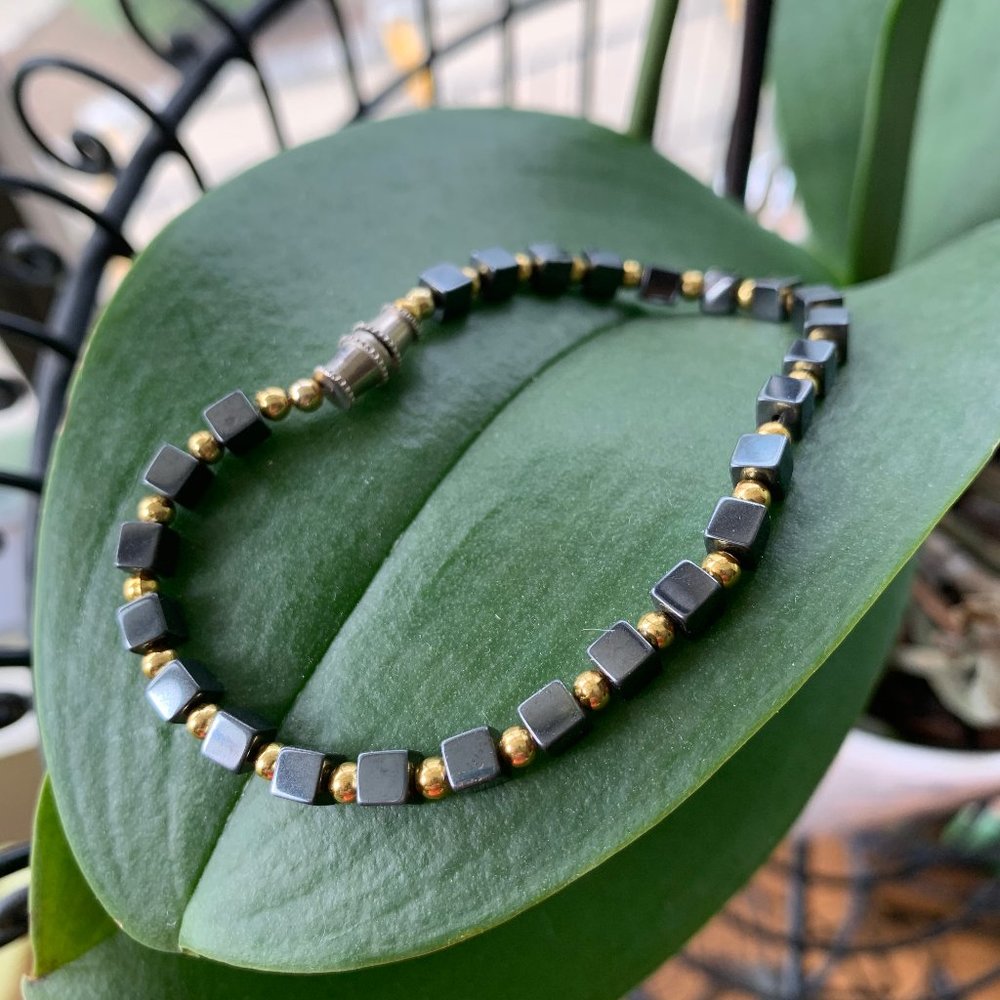2/$15💙 Black & Gold Bracelet, NWOT
